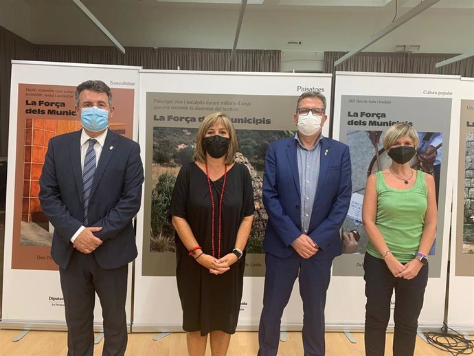 El presidente de la Diputación de Girona, Miquel Noguer, la presidenta la Diputación de Barcelona, Núria Marín, el presidente de la Diputación de Lleida, Joan Talarn, y la presidenta de la Diputación de Tarragona, Noemí Llauradó.