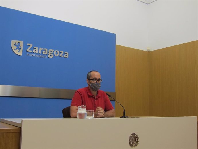 Archivo - El concejal de ZeC, Alberto Cubero