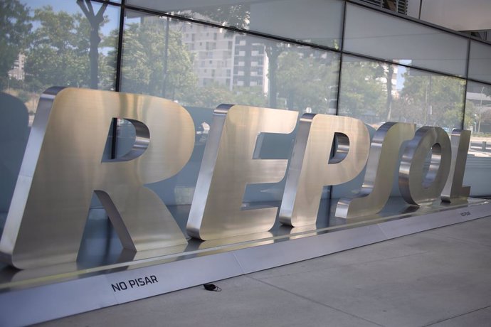 La sede nacional de Repsol, a 8 de julio de 2021, en Madrid (España). La Audiencia Nacional ha imputado a Repsol y Caixabank por cargos de cohecho y revelación de secretos en el caso Villarejo. Representantes de Repsol y Caixabank han sido citados para 