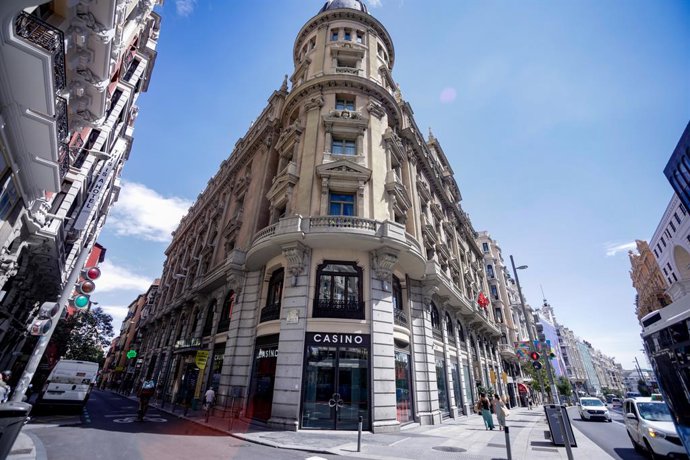 Archivo - Fachada y puerta del Casino Gran Vía Madrid ubicado en la Gran Vía madrileña, en Madrid, (España)
