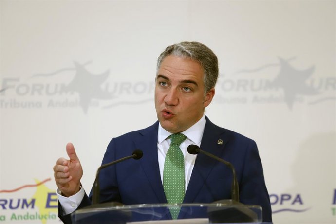 El consejero de la Presidencia, Administración Pública e Interior, Elías Bendodo, en rueda de prensa, en una imagen de archivo