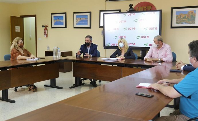 Archivo - Reunión del secretario general del PSOE-A, Juan Espadas, con UGT-A.