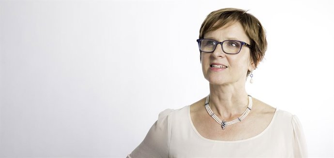 Archivo - La nueva consejera independiente de Cellnex, Kate Holgate