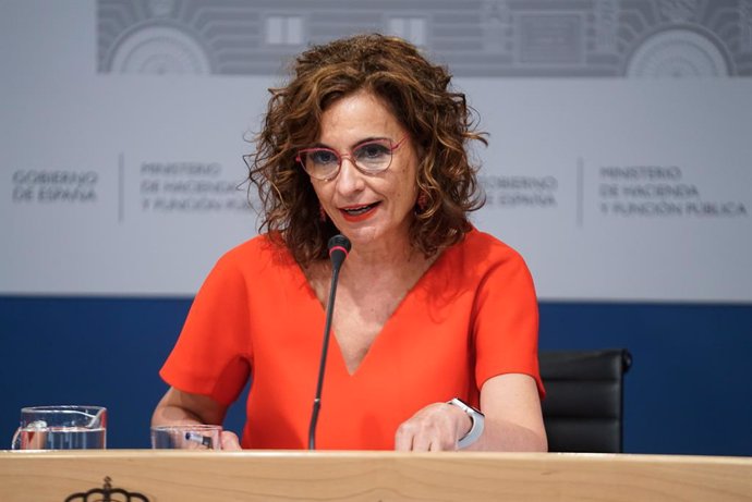 La ministra d'Hisenda i Funció Pública, Maria Jesús Montero, intervé en una roda de premsa posterior a una reunió del Consell de Política Fiscal i Financera, a 28 de juliol de 2021, a Madrid, (Espanya). 