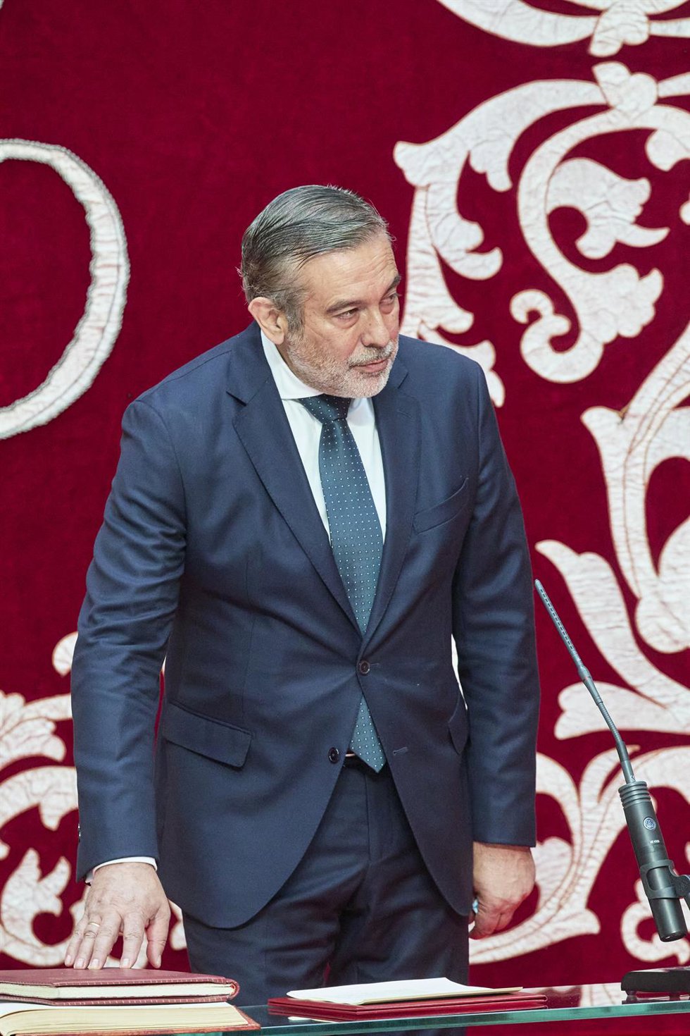 Archivo - El consejero de Presidencia, Justicia e Interior, Enrique López, toma posesión para dicho cargo en el acto de toma de posesión de los miembros del Consejo de Gobierno de la Comunidad de Madrid de la XII Legislatura, a 21 de junio de 2021, en l