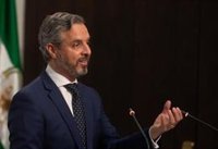 Juan Bravo dice que "siempre hay grandes dificultades" para negociar con Vox, pero "confía en encontrar puntos en común