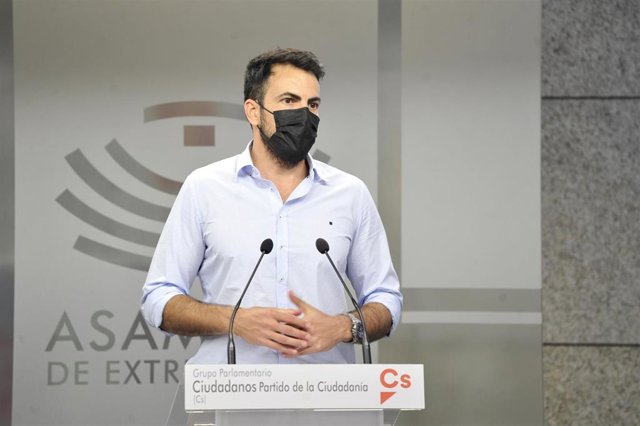 El portavoz de Ciudadanos en la Asamblea de Extremadura, David Salazar
