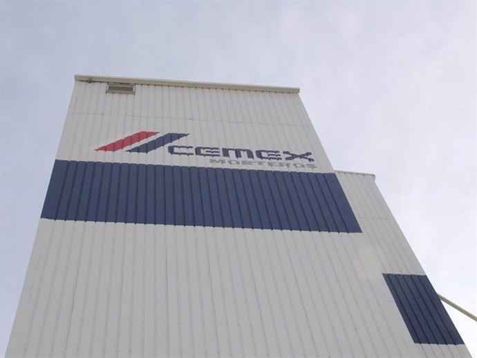 Archivo - Cemex invierte 4 millones de euros para la renovación de morteros en sus fábricas españolas, entre ellas, la de Zaragoza