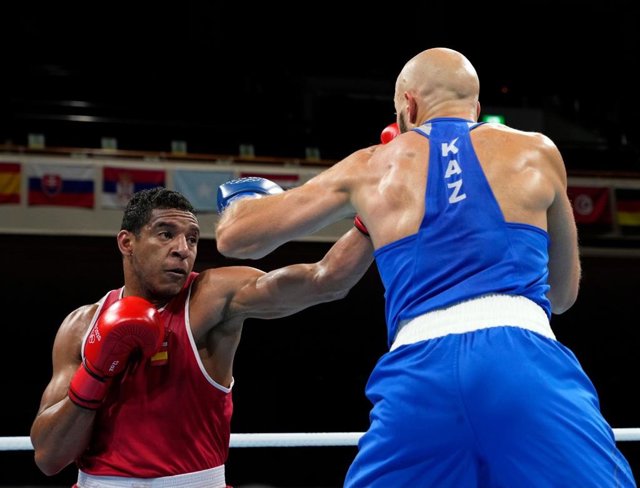 Enmanuel Reyes durante su primer combate en los Juegos