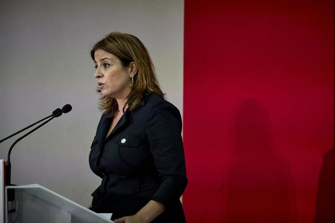 La vicesecretaria general del PSOE y portavoz del Grupo Parlamentario Socialista en el Congreso, Adriana Lastra