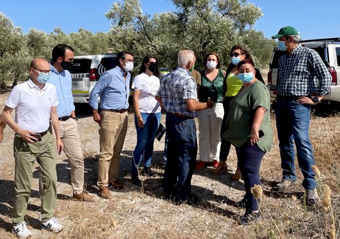 Crespo con asociaciones de cazadores en Almargen