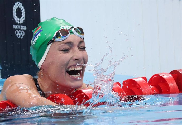 La nadadora sudafricana Tatjana Schoenmaker tras una prueba en los Juegos Olímpicos de Tokio