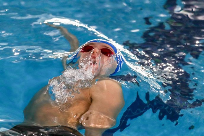 Archivo - Nicolas Garcia of the Spain Team in men's 200m backstroke look on  during the Castellon TICC 2020 International Trophy at the Gaeta Huguet pool on december 6, 2020, in Castellon de la Plana, Spain