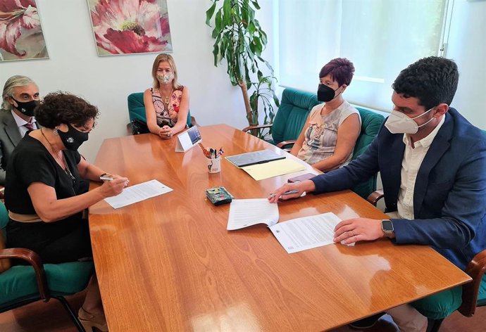 El Clínico San Cecilio y la Universidad de Granada crean un laboratorio experimental de ultrasonidos y elastografía