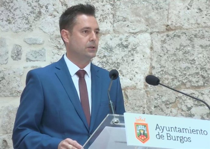 El alcalde de Burgos, Daniel de la Rosa, durante su intervención en el Debate sobre el Estado de la Ciudad.