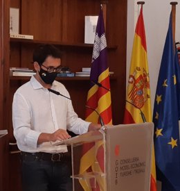 El conseller de Modelo Económico, Turismo y Trabajo, Iago Negueruela.