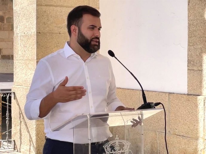 El alcalde de cáceres, Luis Salaya, en rueda de prensa