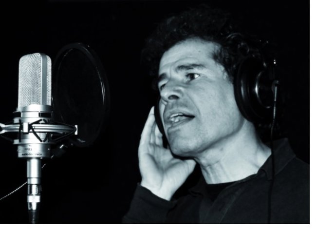 El cantautor Antonio Escarpa