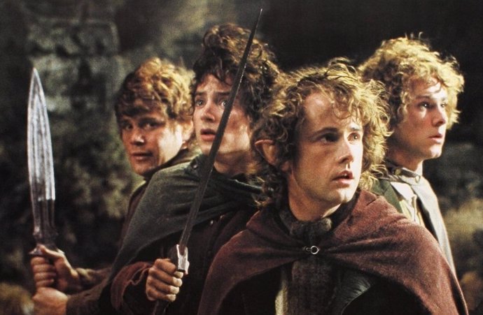 Peter Jackson fue presionado para matar a uno de los Hobbits en El Señor de los Anillos            MADRID, 29 (Culturaocio)            El director de la trilogía de El Señor de los Anillos, Peter Jackson, fue presionado por los productores de las pelí