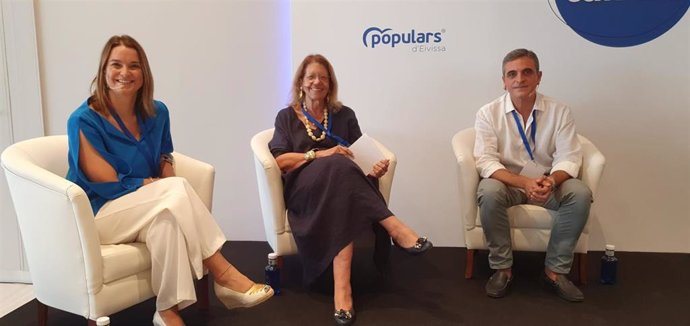 La presidenta del PP en Baleares, Marga Prohens, en la conferencia política del PP de Ibiza de 2021.
