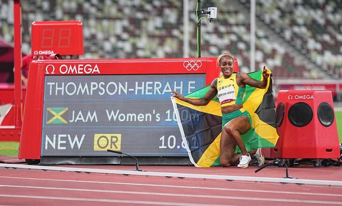La jamaicana Elaine Thompson-Herah celebra su oro en Tokio con récord olímpico (10.61)