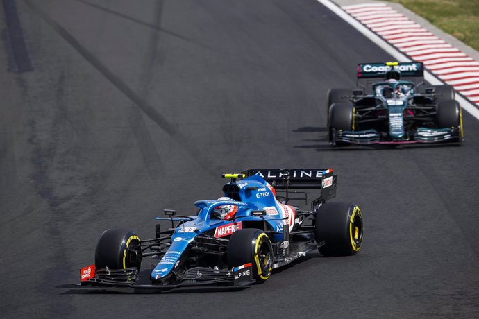 31 OCON Esteban (fra), Alpine F1 A521, action during the Formula 1 Magyar Nagydij 2021, Hungarian Grand Prix, 11th round of the 2021 FIA Formula One World Championship from July 30 to August 1, 2021 on the Hungaroring, in Mogyorod, near Budapest, Hungar