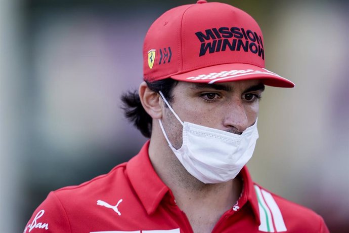 Archivo - El piloto español Carlos Sainz durante un Gran Premio del Mundial 2021