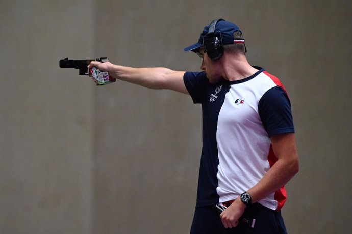 02 August 2021, Japan, Tokyo: France's Jean Quiquampoix in action during the Men's 25 m rapid fire pistol final at Asaka Shooting Range during the Tokyo 2020 Olympic Games. Photo: Swen Pfrtner/dpa