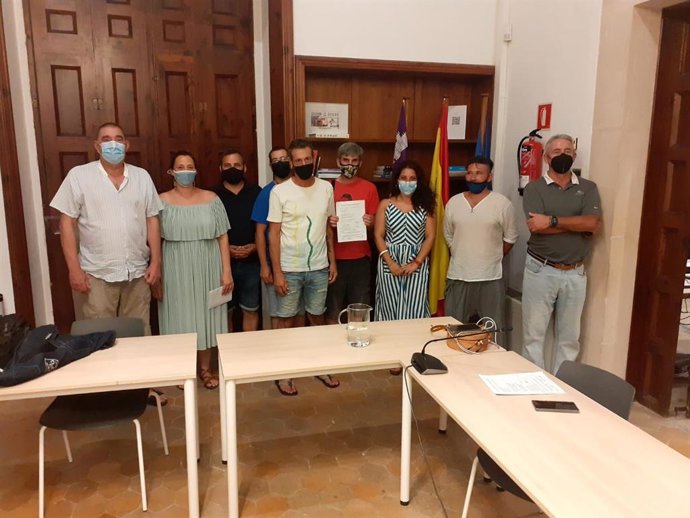 Negociación para la desconvocatoria de la huelga del servicio de parques y jardines de Ponent.