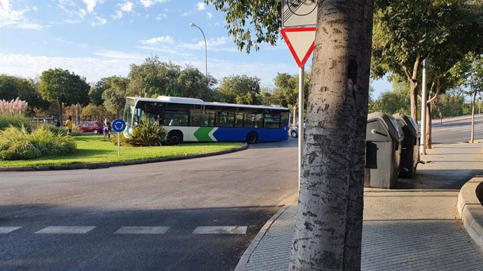 Accidente en la rotonda de Sebasti Arrom con Indalecio Prieto