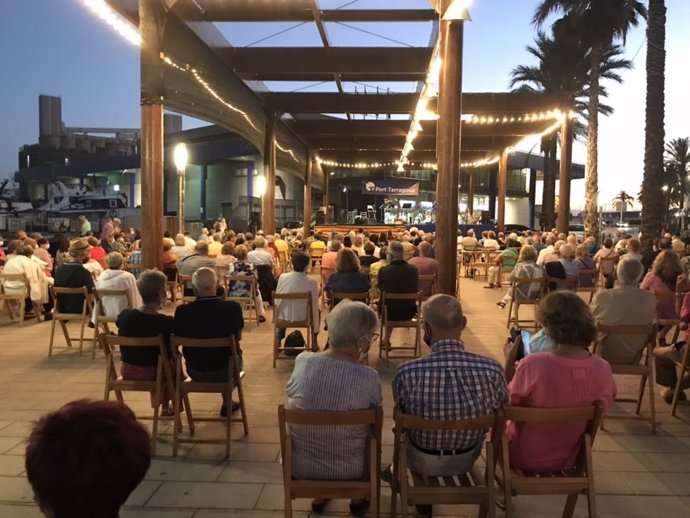 Unas 1.500 personas asisten al ciclo 'Havaneres del Port Tarragona' en julio