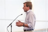 Almeida: "¿Qué le va a decir Sánchez a Aragons que no le pueda decir delante del resto de presidentes autonómicos?"