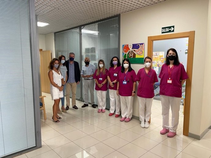 El delegado de Salud de la Junta en Almería visita el CAIT de Vera (Almería)