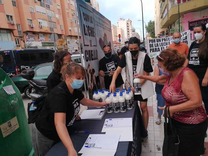 Concentración en Málaga del sector lechero.