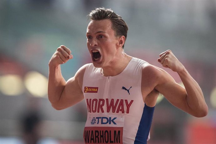 Archivo - Karsten Warholm celebra una victoria