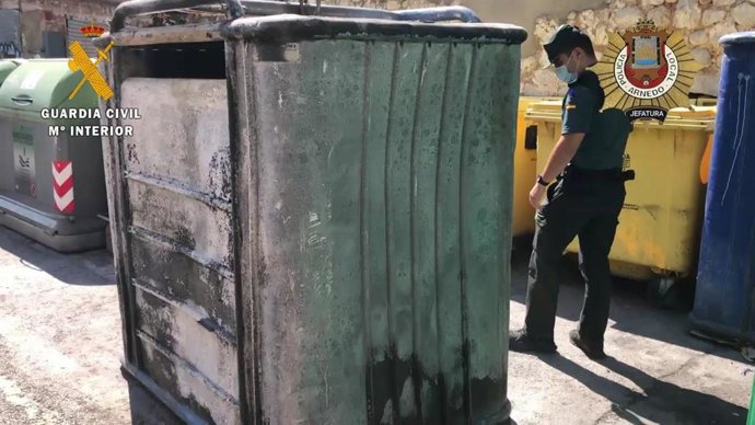 Investigados cuatro jóvenes por incendiar dos contenedores en Arnedo (La Rioja)