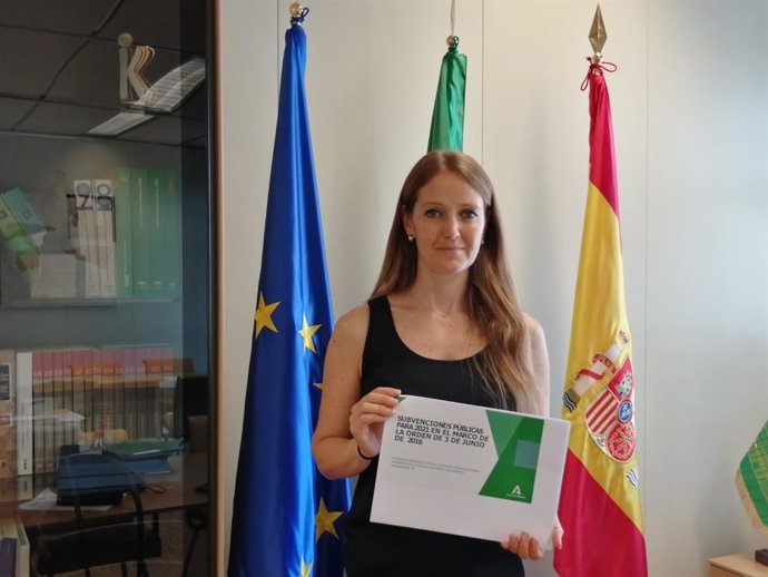 La delegada de Empleo, Formación y Trabajo Autónomo de la Junta en Granada, Virginia Fernández, en imagen de archivo