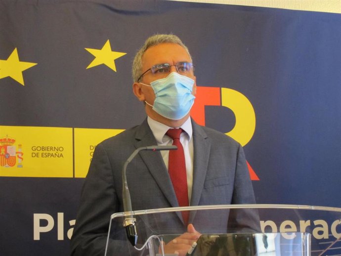 Izquierdo en la rueda de prensa tras la reunión con empresarios segovianos