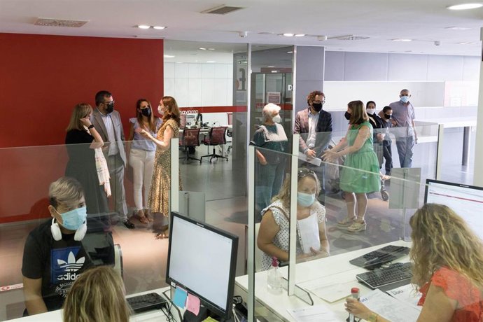 Javier Remírez visita la Oficina de Atención Ciudadana de Tudela