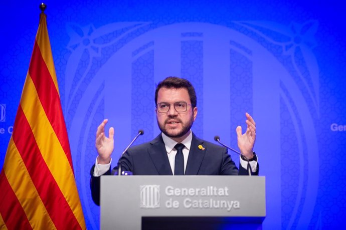 El presidente de la Generalitat, Pere Aragons, ofrece una rueda de prensa tras una reunión del Consejo Ejecutivo de la Generalitat, a 3 de agosto de 2021, en Barcelona, Cataluña, (España). Esta comparecencia se produce un día después de que el Gobierno
