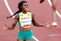 Elaine Thompson reina también en los 200 m y revalida su doblete