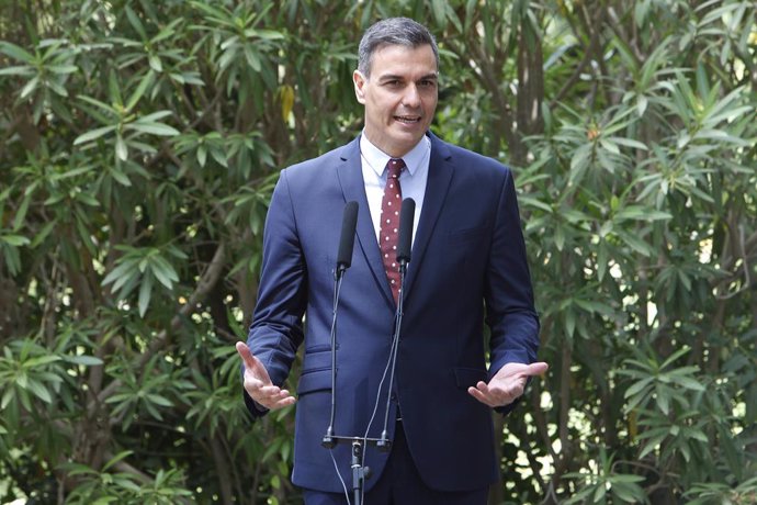 El presidente del Gobierno, Pedro Sánchez, ofrece una rueda de prensa en el Palacio de Marivent, a 3 de agosto de 2021.