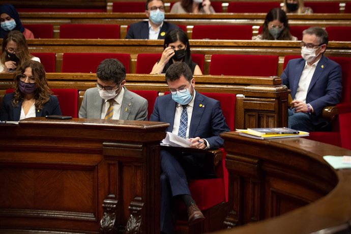 Aragons y Puigneró en el Parlament