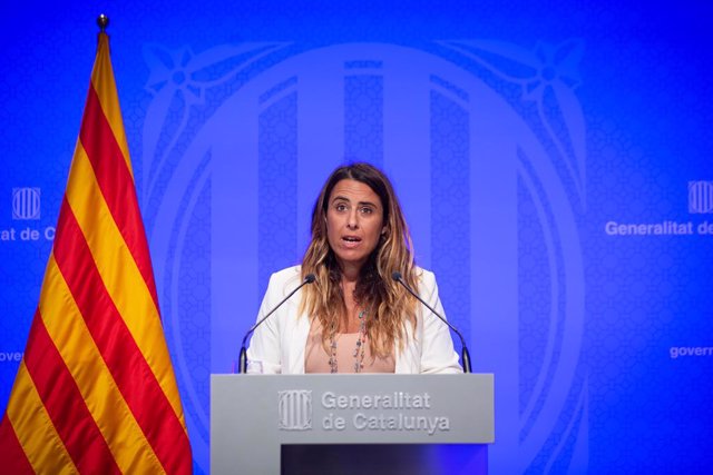 La portaveu del Govern, Patrícia Plaja, ofereix una roda de premsa després d'una reunió del Consell Executiu de la Generalitat, a 3 d'agost de 2021, a Barcelona, Catalunya, (Espanya). Aquesta compareixença es produeix un dia després que el Govern d'Espany