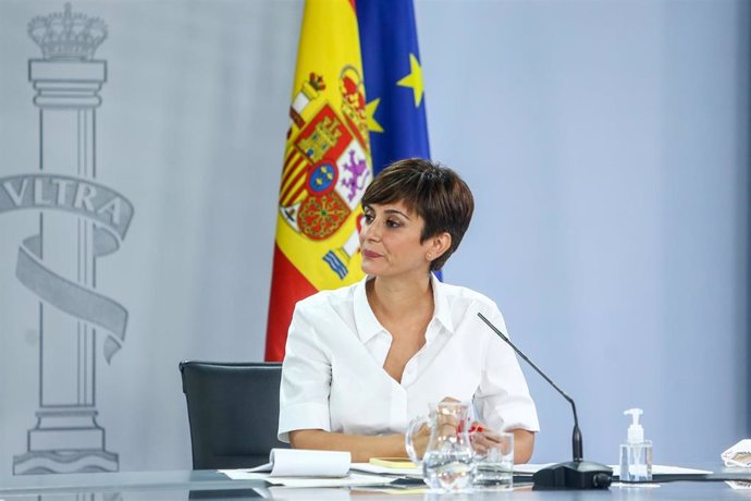 La ministra Portavoz, Isabel Rodríguez, comparece en una rueda de prensa tras una reunión del Consejo de Ministros en Moncloa, a 3 de agosto de 2021, en Madrid, (España). 