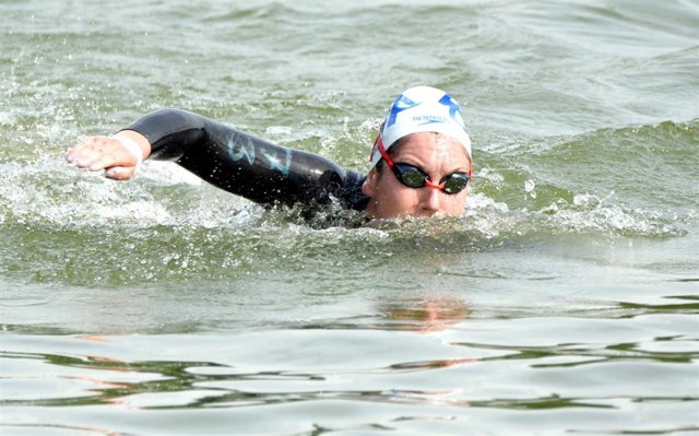 Archivo - Paula Ruiz Bravo, Women's 10 kms winner of LEN Open Water Cup