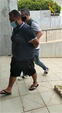 Cae una banda criminal que asaltaba fincas agrículas en la Vega Baja al ir a visitar a familiares