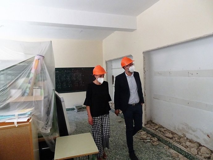 El viceconsejero de Educación ha visitado las obras puestas en marcha en colegios públicos 'Ángel Andrade' y 'Dulcinea del Toboso' de Ciudad Real