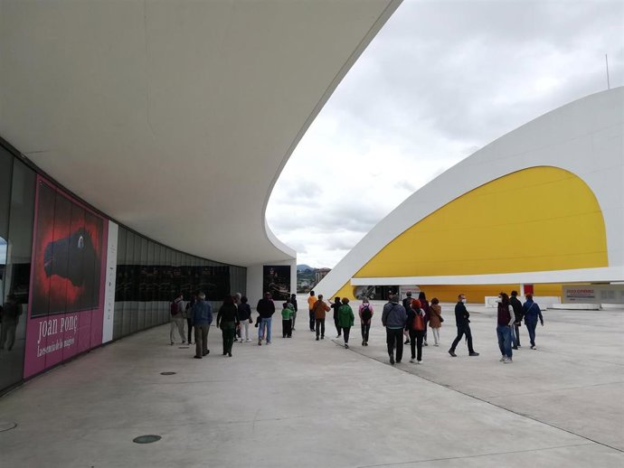 Visitas guiadas al Centro Niemeyer