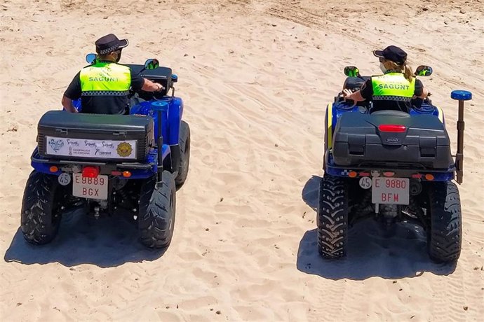 Archivo - Agentes de la Policía Local de Sagunt